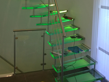 Glazen trap met led verlichting